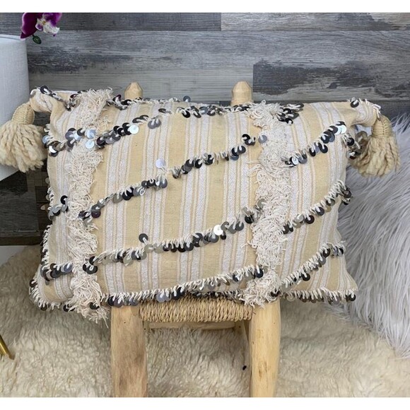 Vintage Moroccan Handira Pillow: Sequined Wedding Blanket Cushion 03YS00676 - Picture 1 of 9